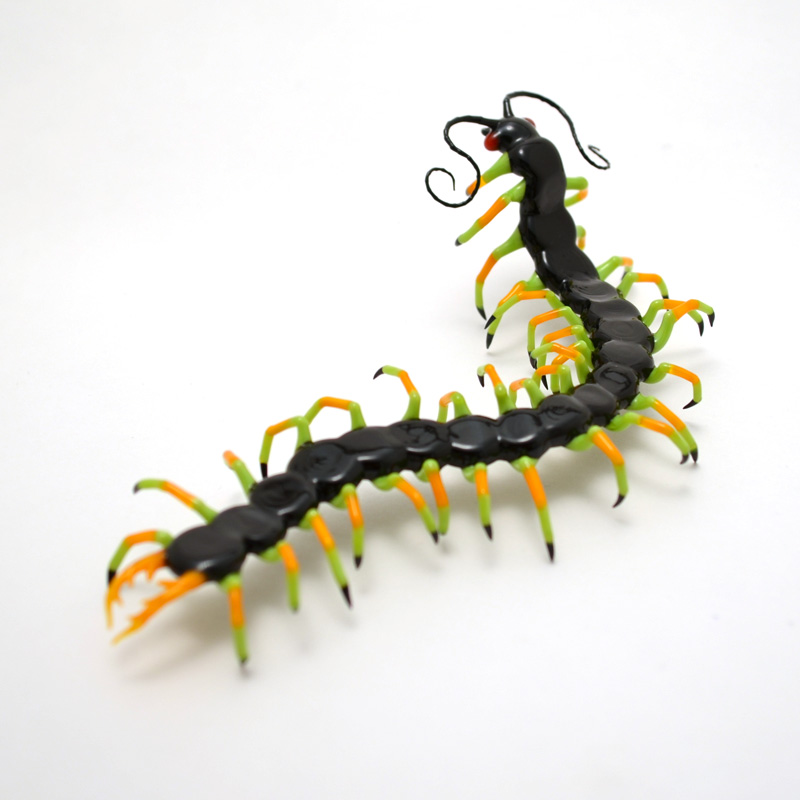 Citrus Stalker Centipede, glass centipede by Wesley Fleming