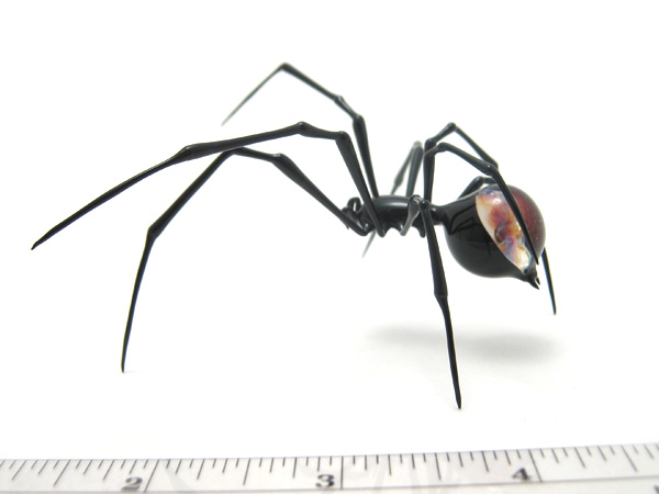 Amber Skulback Spider, glass bug by Wesley Fleming